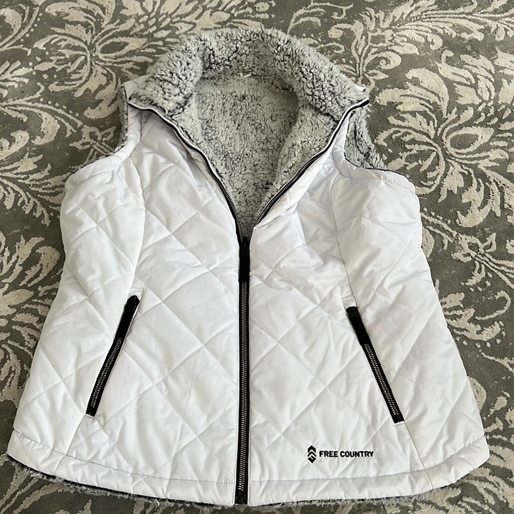 Free Country soft Sherpa lined vest